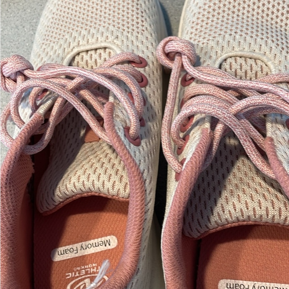 Athletic Works Pink Mesh Athletic Shoes
Walmart Special
Great shape